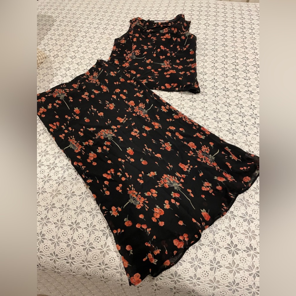 Pre-owned im Good condition jones new york Skirt & top set